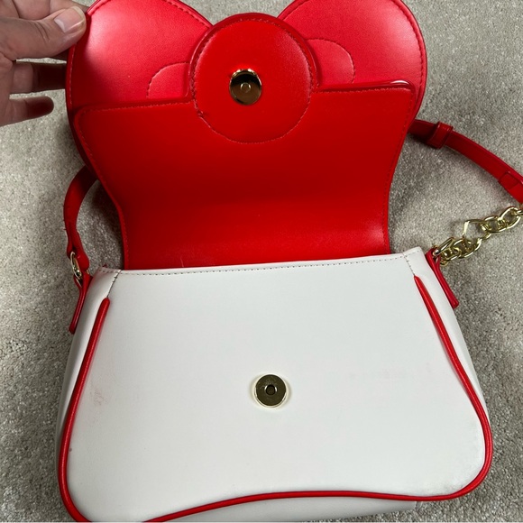 Hello Kitty Her Universe Purse Red Bow Gold Chain Apple‎ Pencil Interior - Picture 4 of 15